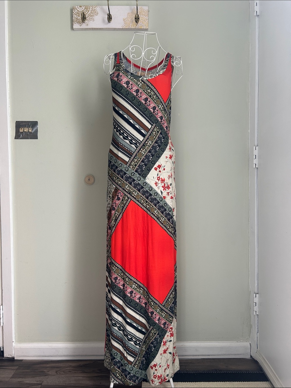 Velvet by Graham & Spencer Sleeveless Printed Maxi Dress in Red, Black, Cream